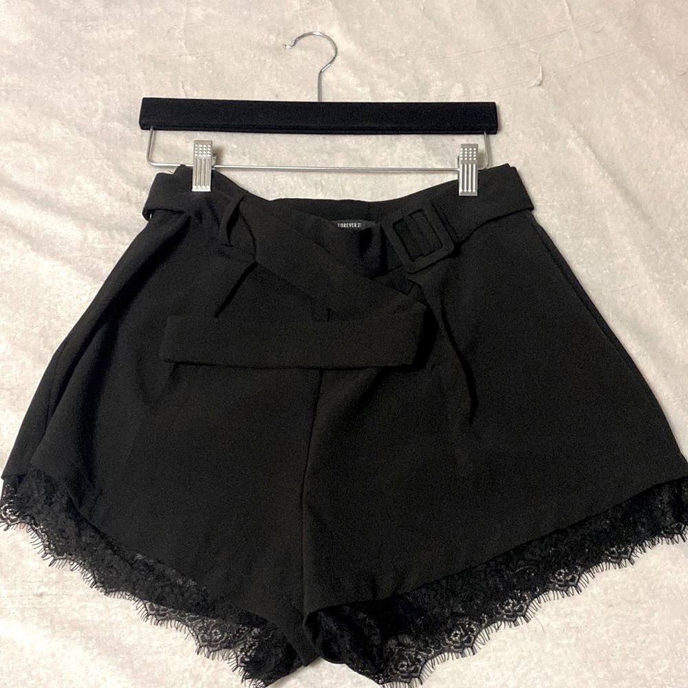 Forever 21 Black lace trim shorts with belt. Black, size medium